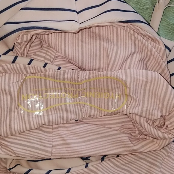 Acacia cape cod teahupoo onepiece M NWOT teahupo'o - Picture 10 of 12